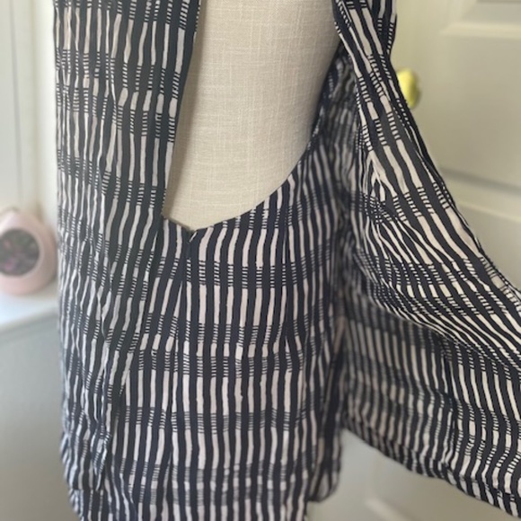 A.L.C. | 1100% Silk Open Back Solang Mini Dress | Elegant Layered Style | Size M - Picture 12 of 16